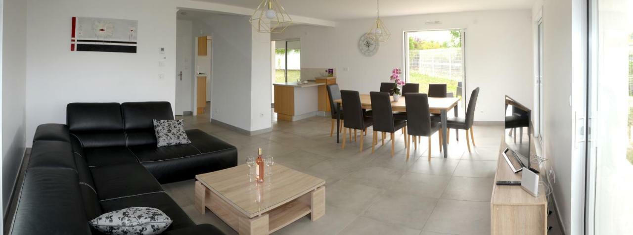 Villa La Marina à Chassieu Extérieur photo